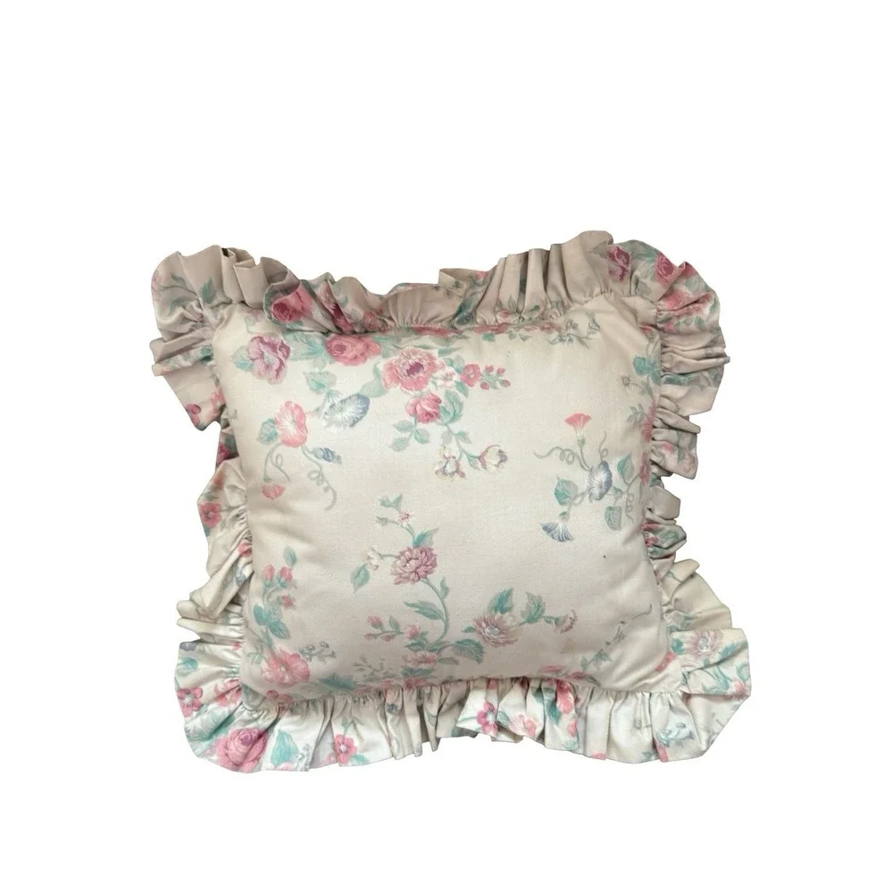 decorative pillow‎ needlepoint country cottage floral grandma core